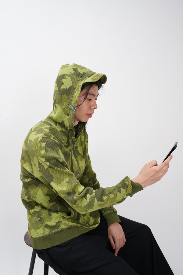 "Lng Roots and Equipment" -Leaf Pattern Thermal Zip-up Hoodie-