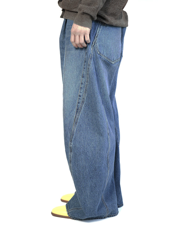 KHOKI -3D cutting denim pants-