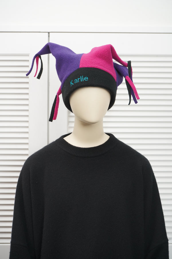 "UNKNOWN" -"Karlie" Pierrot Cap-