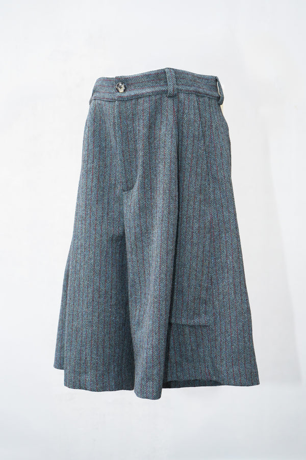 "JULIA" -Wide legged Shorts-