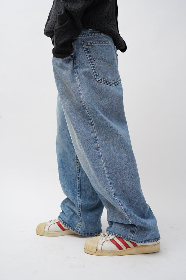 90's "Levi's" -"L2" Baggy Denim Pants-