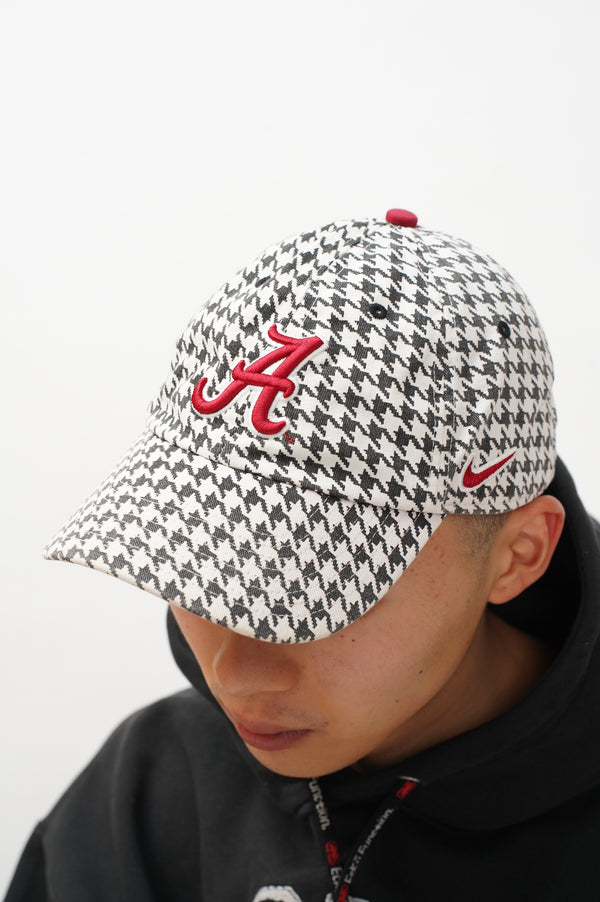 "NIKE" -"Alabama Crimson Tide football" Houndtooth 6Panel Cap-