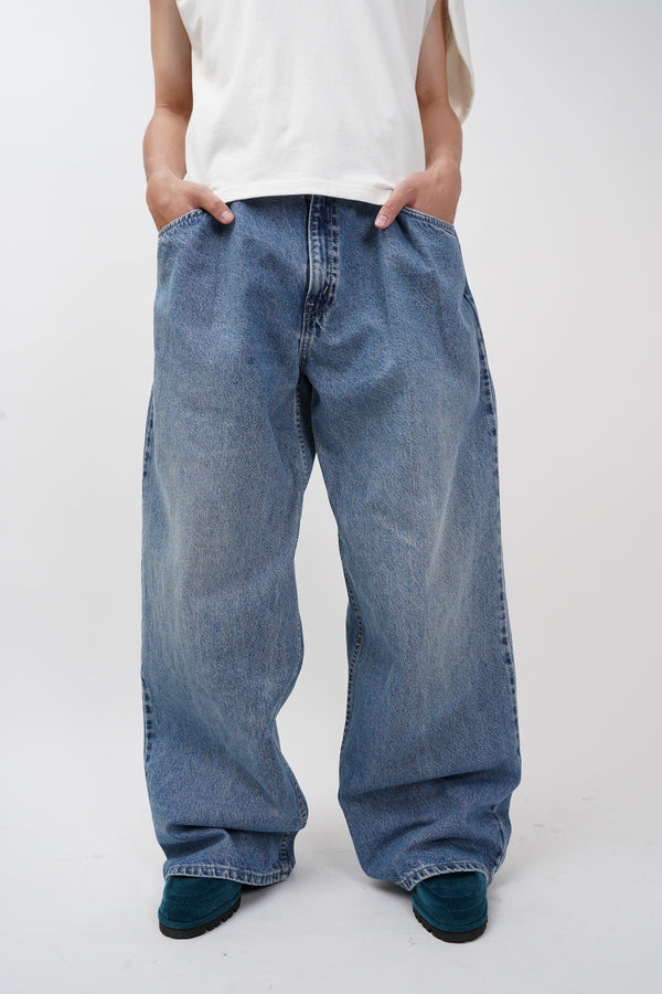 90's "Levi's" -"L2" Baggy Denim Pants-