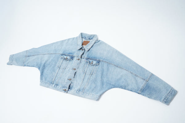 "Levi's" -Short Length Denim Trucker Jacket-