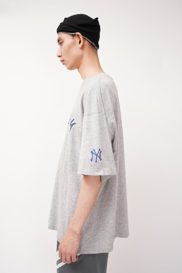 90`s "adidas" -Cotton/Poly "NY Yankees" Printed Tee-