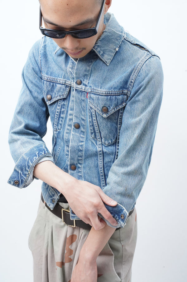 60's "LEVI'S" -"70805" Snap Denim Trucker Jacket-