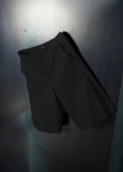-EVERETT PLEATED SHORTS-