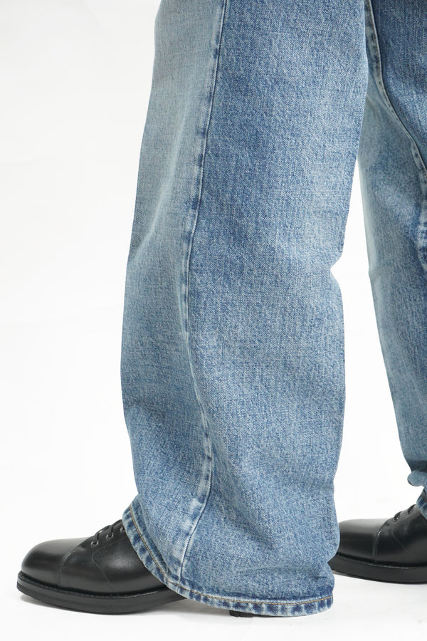 -DYLAN FLARED DENIM PANTS- [WASHED BLUE]