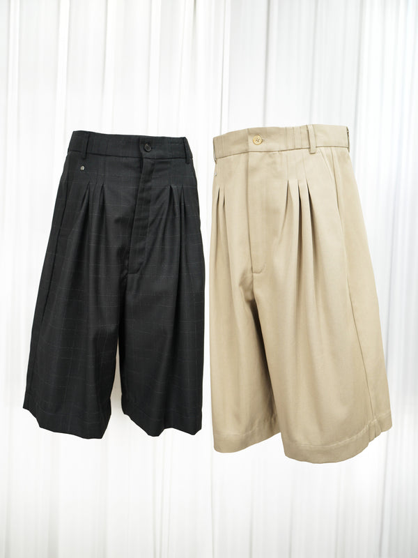 -Ultrawidepleated Shorts-