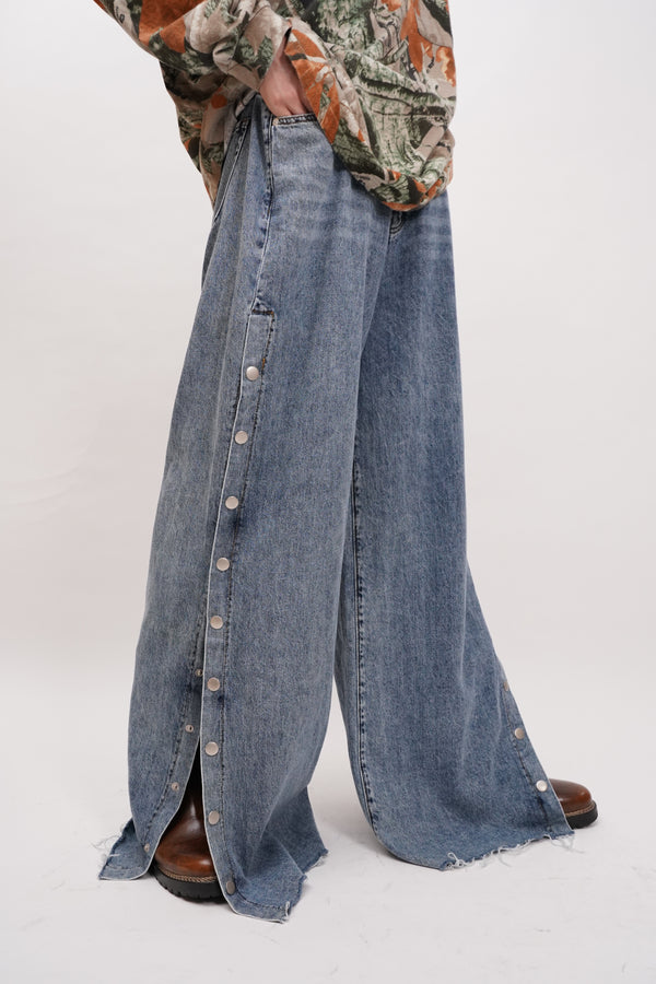 "UNKNOWN" -Side Snap Baggy Denim Pants-