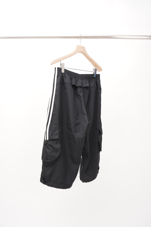 "adidas" -Poly Cargo Shorts-