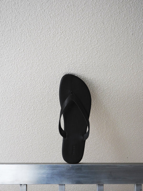 PHANTOM -Leather Flip Flop-