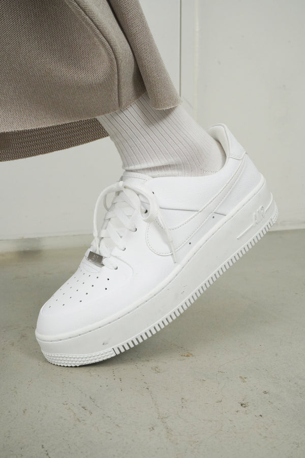 "NIKE" -"AIR FORCE 1 SAGE LOW"