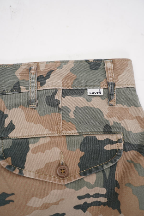 "Levi's" -Camouflage Cargo Shorts-