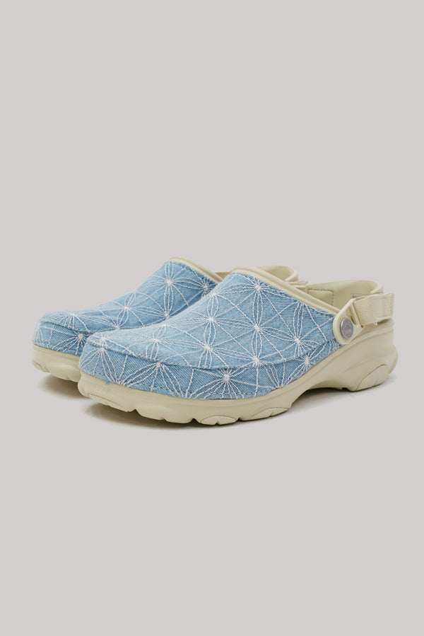 "Crocs × Levi's" -All-Terrain Clog-