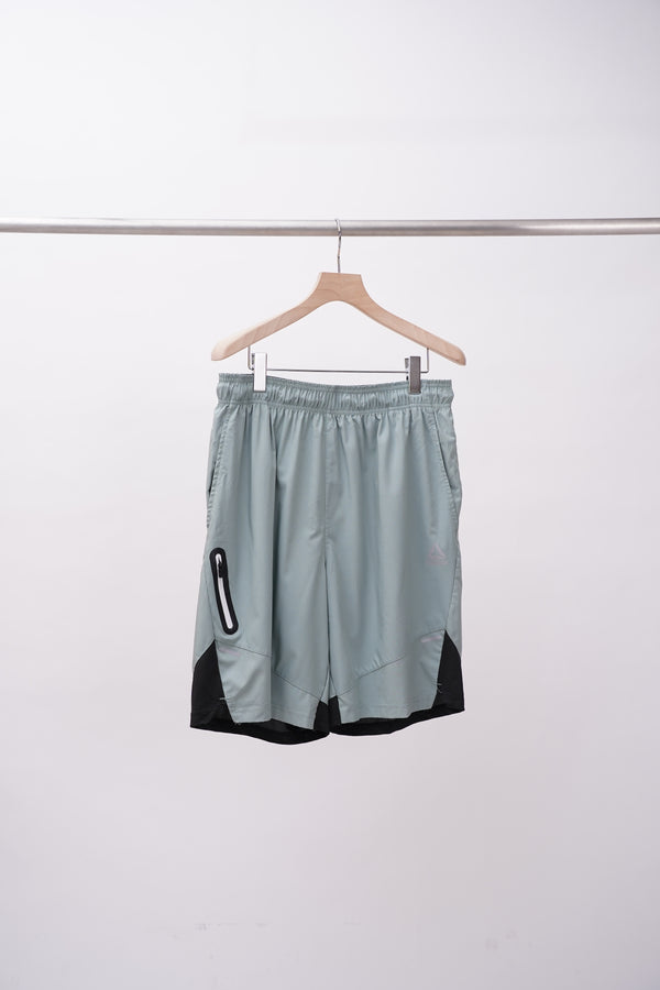 "Reebok" -Dry Fit Training Easy Shorts-