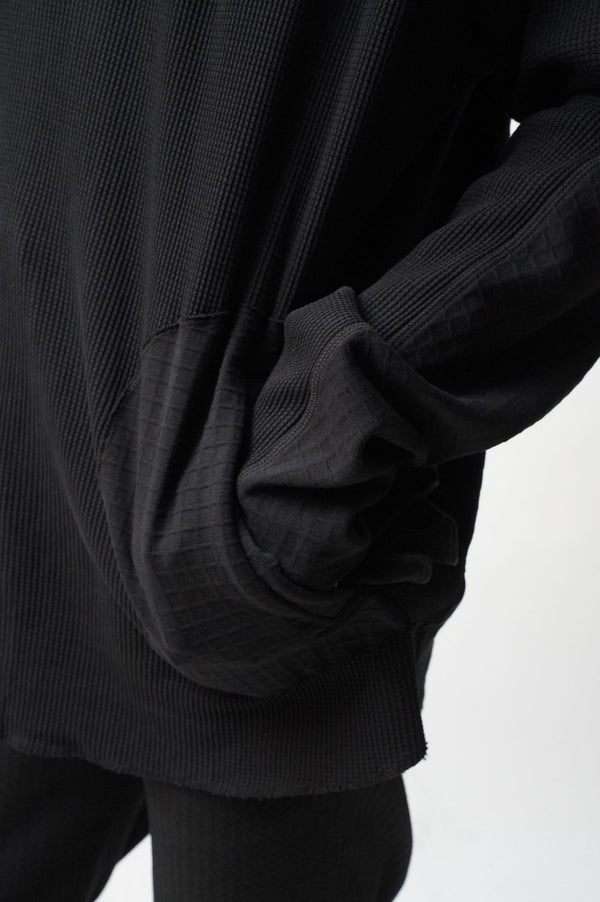 -TWO POCKET HENLEY-